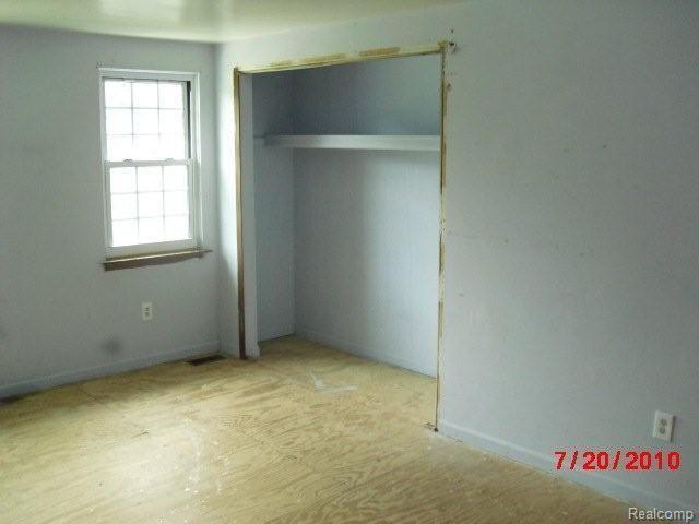 1376 Deerhurst Lane Rochester, MI 48307 - Photo 18 of 19 1376 deerhurst (39)