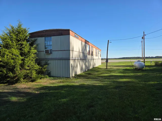 $29,900 | 25637 Highway 3, Olive Branch, IL 62969