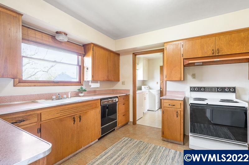 1205 Southwest Maple Street Albany, OR 97321 - Photo 16 of 35 Gallery Image 16