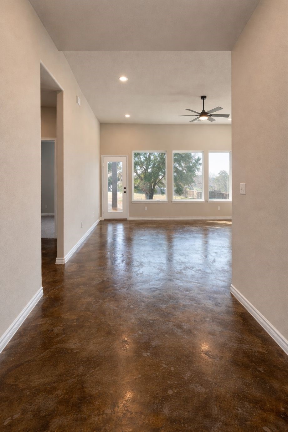 12491 Ridgecrest Drive Willis, TX 77318 - Photo 2 of 34