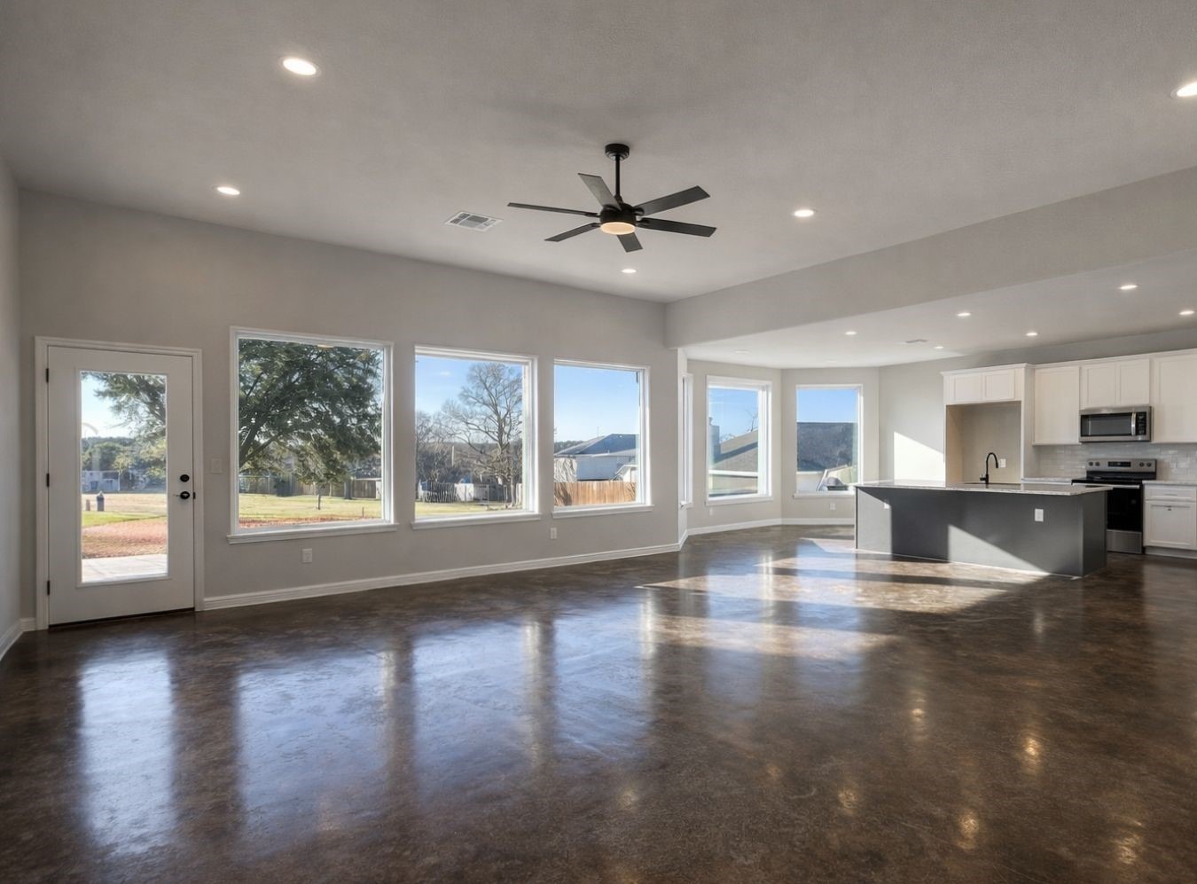 12491 Ridgecrest Drive Willis, TX 77318 - Photo 4 of 34