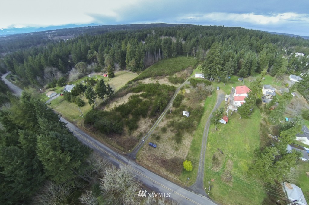 1882 Northeast Paulson Road Poulsbo, WA 98370 - Photo 1 of 11 Gallery Image 1