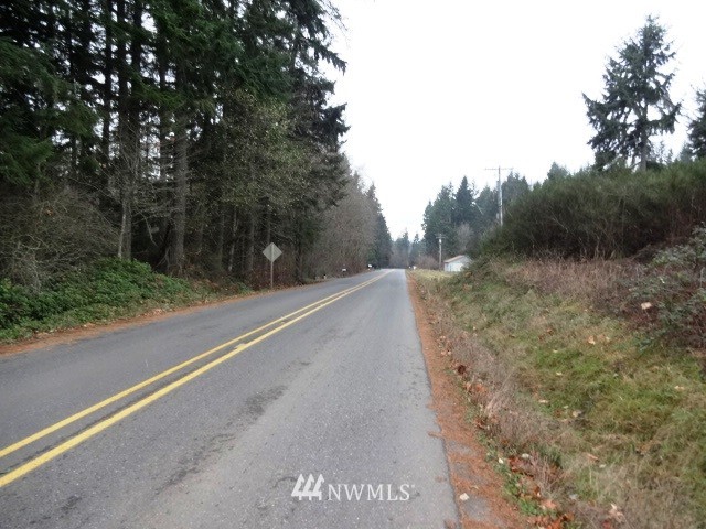 1882 Northeast Paulson Road Poulsbo, WA 98370 - Photo 9 of 11 Gallery Image 9