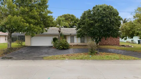 $799,000 | 666 Northwest 11th Avenue, Boca Raton, FL 33486