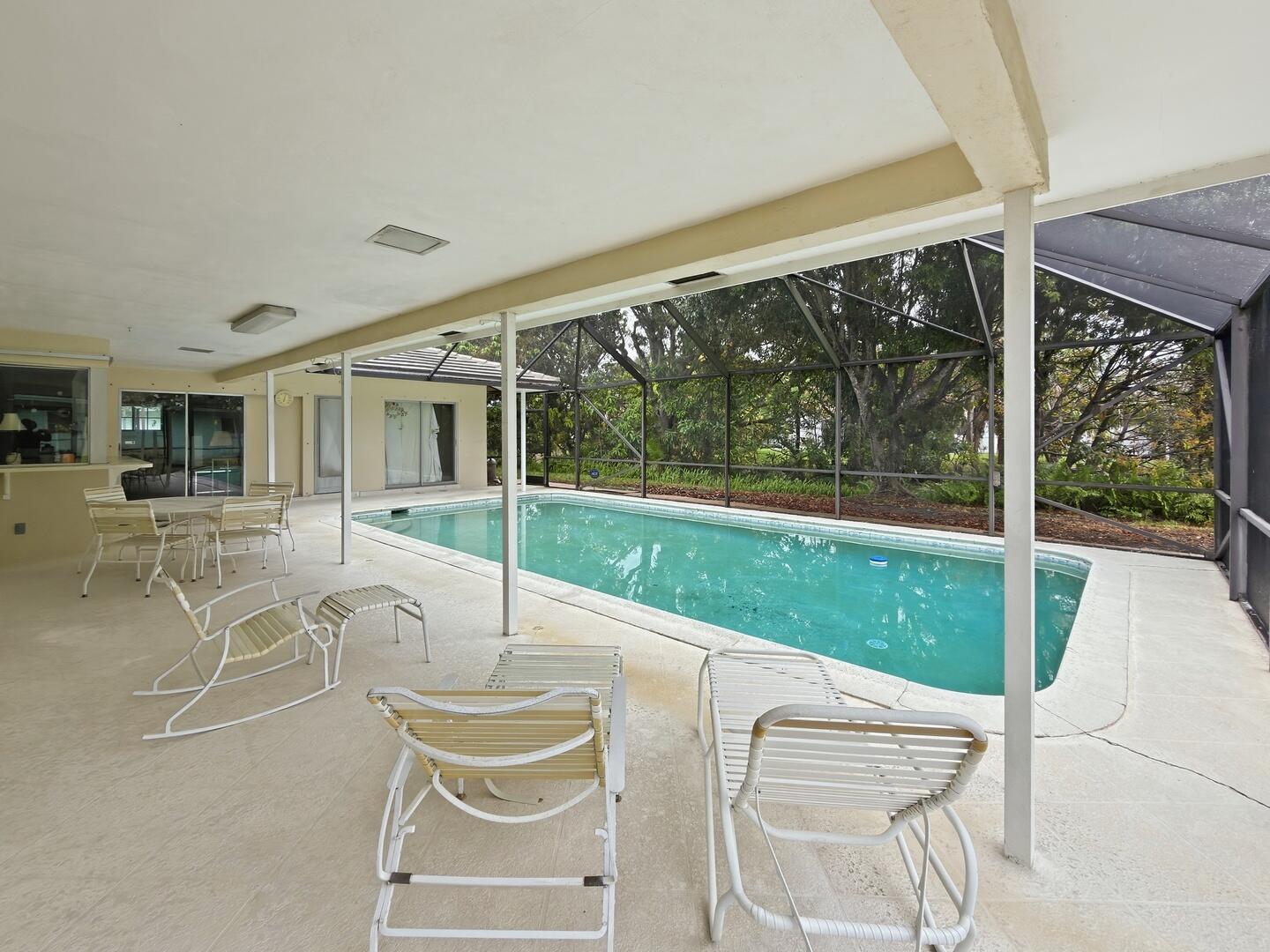 666 Northwest 11th Avenue Boca Raton, FL 33486 - Photo 5 of 14 Covered Patio