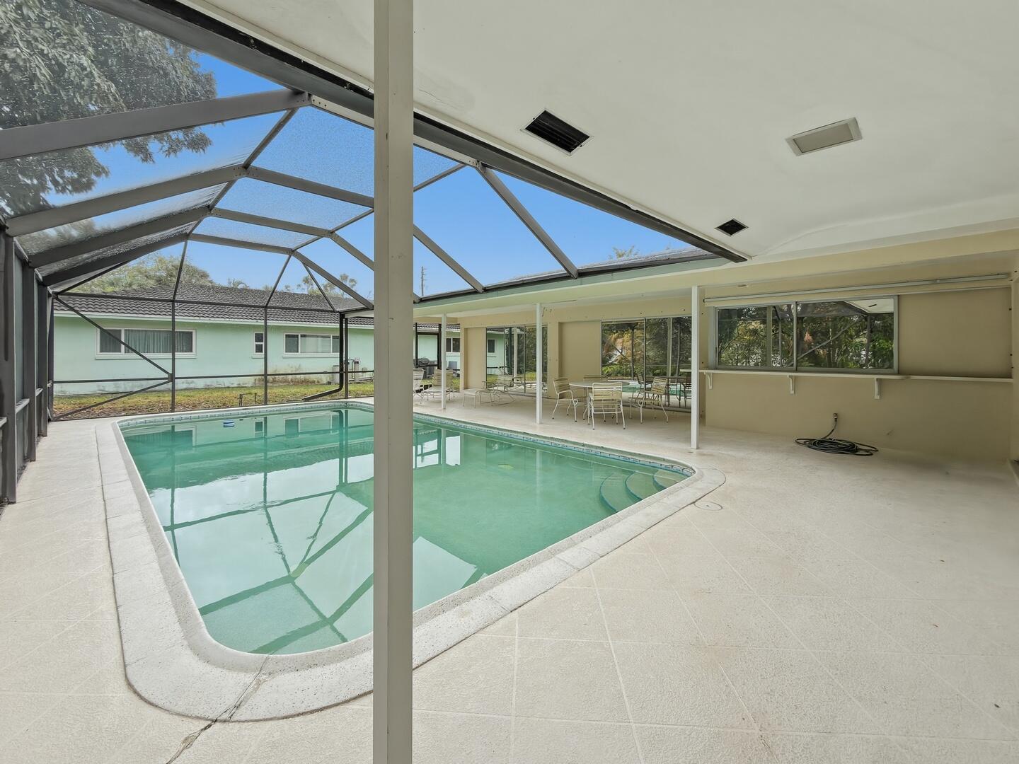 666 Northwest 11th Avenue Boca Raton, FL 33486 - Photo 9 of 14 Oversized Patio