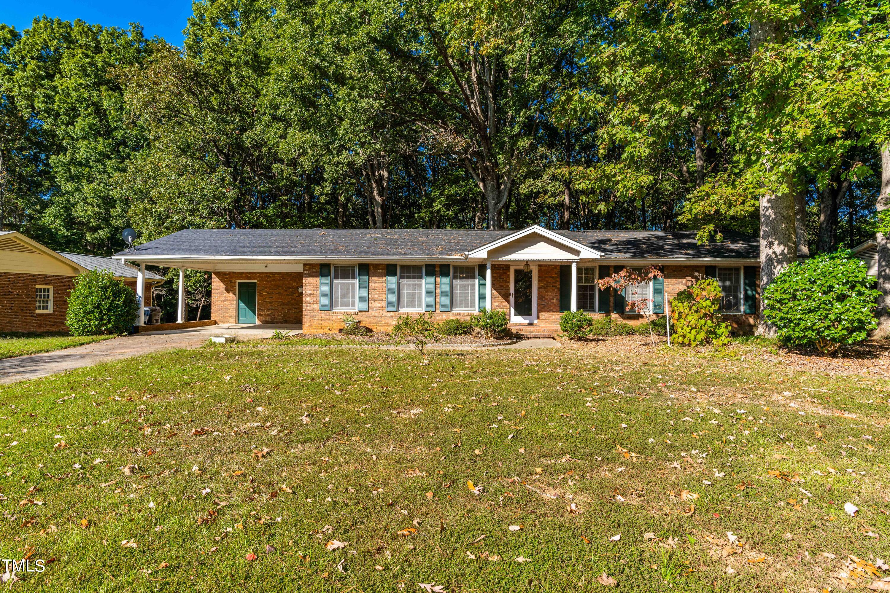 1613 Ridgeland Drive Raleigh, NC 27607 - Photo 2 of 40 DSC09801