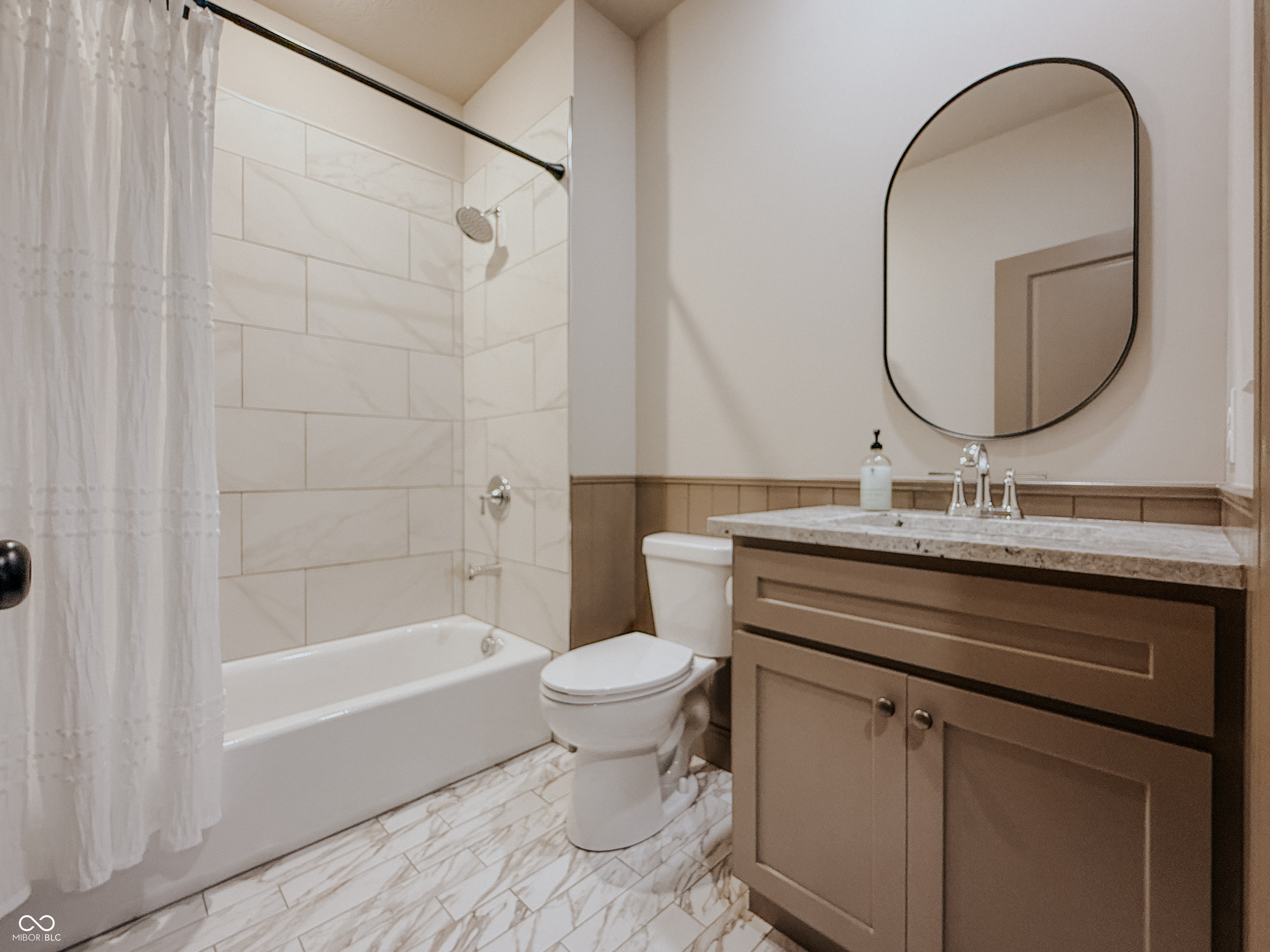 403 Main Street Hope, IN 47246 - Photo 45 of 48