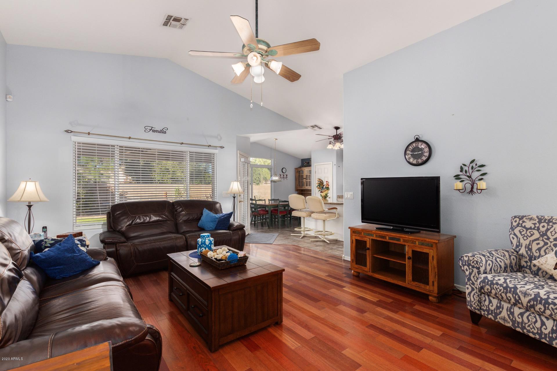 11002 West Granada Road Avondale, AZ 85392 - Photo 5 of 29 Laminate floors