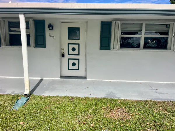 $1,600 | 101 Leisure Lake Circle, Unit 109, Boynton Beach, FL 33426