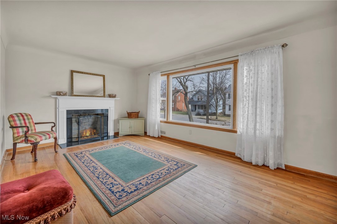1518 Wilmar Road Cleveland, OH 44121 - Photo 16 of 34