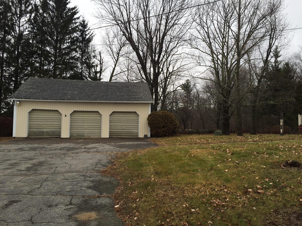 150 Wine Road New Braintree, MA 01531 - Photo 13 of 20 Gallery Image 13