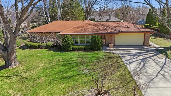 $335,000 | 4600 South 121st Street, Greenfield, WI 53228