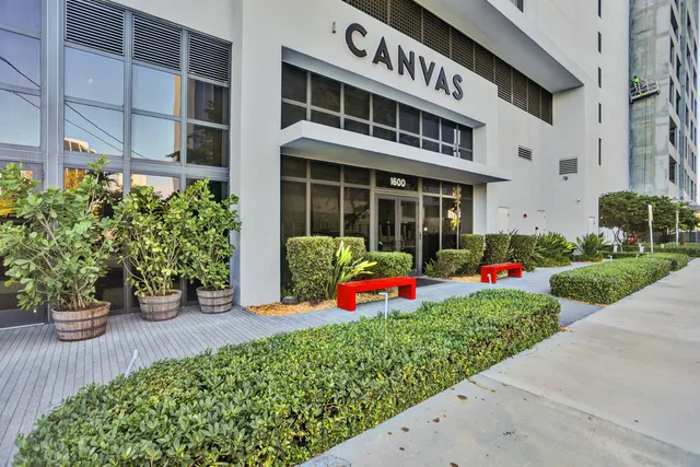 $5,250 | 1600 Northeast 1st Avenue, Unit 3420, Miami, FL 33132