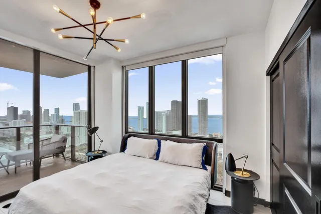 $5,250 | 1600 Northeast 1st Avenue, Unit 3420, Miami, FL 33132