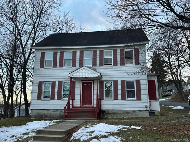 $1,400 | 17 Church Street, Unit 3, Marlboro, NY 12542