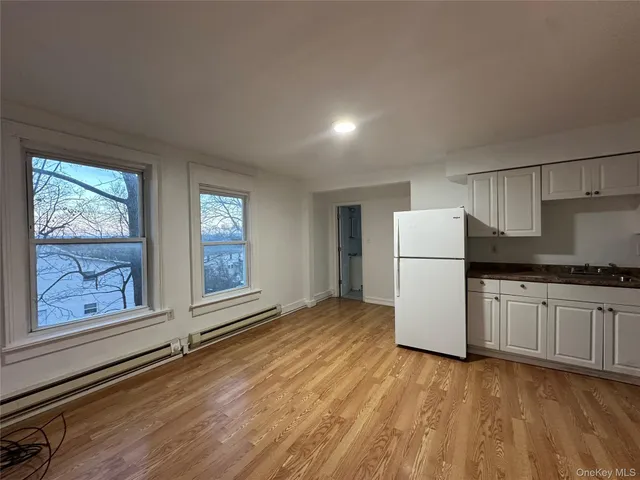 $1,400 | 17 Church Street, Unit 3, Marlboro, NY 12542