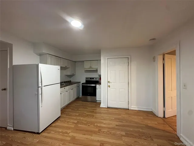 $1,400 | 17 Church Street, Unit 3, Marlboro, NY 12542