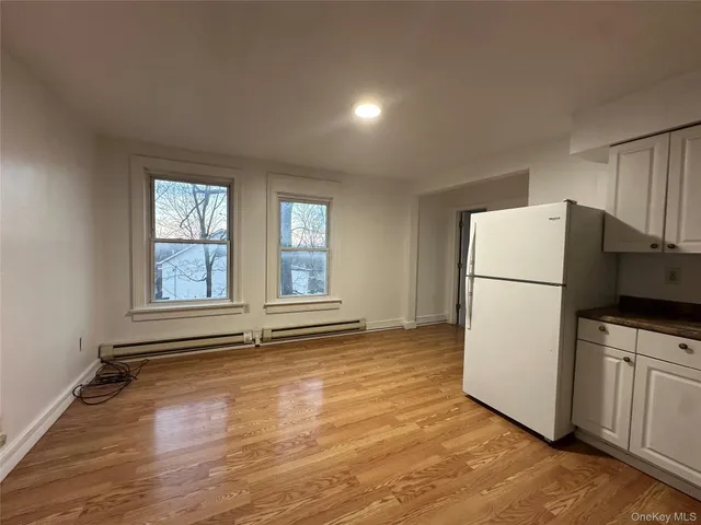 $1,295 | 17 Church Street, Unit 3, Marlboro, NY 12542