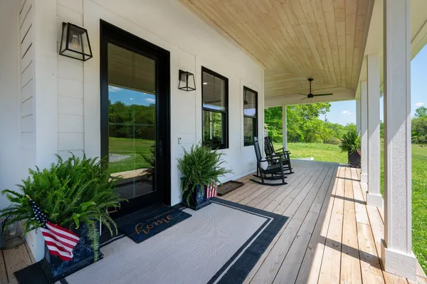 $1,399,900 | 1912 Joppa Road, Walling, TN 38587