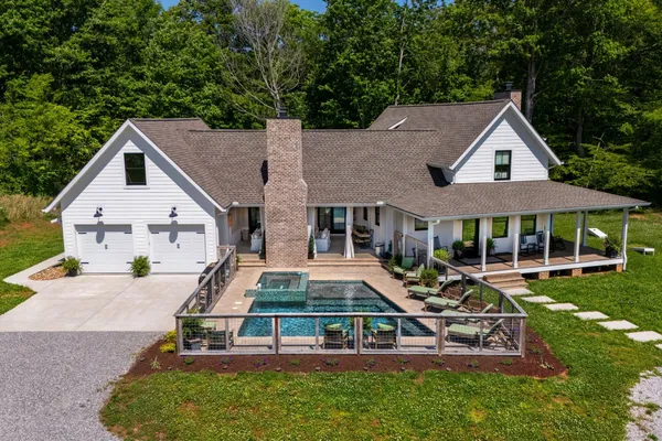 $1,399,900 | 1912 Joppa Road, Walling, TN 38587