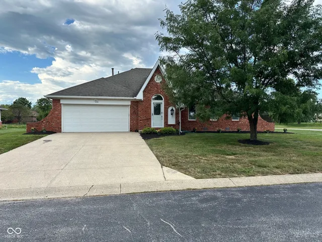 $340,000 | 390 Vinewood Drive North, Brownsburg, IN 46112