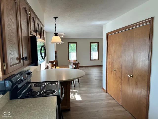 $340,000 | 390 Vinewood Drive North, Brownsburg, IN 46112