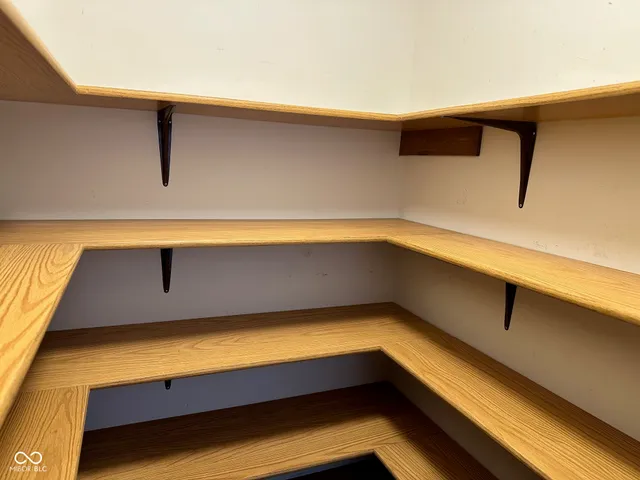 $340,000 | 390 Vinewood Drive North, Brownsburg, IN 46112