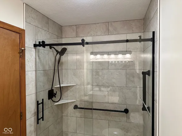 $329,000 | 390 Vinewood Drive North, Brownsburg, IN 46112