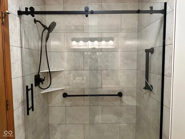 $329,000 | 390 Vinewood Drive North, Brownsburg, IN 46112