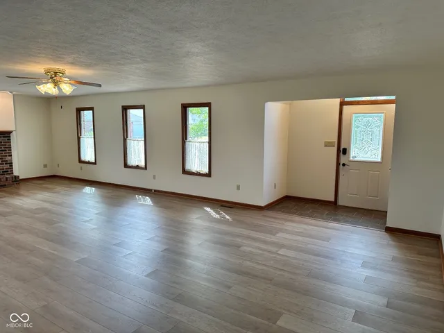 $340,000 | 390 Vinewood Drive North, Brownsburg, IN 46112