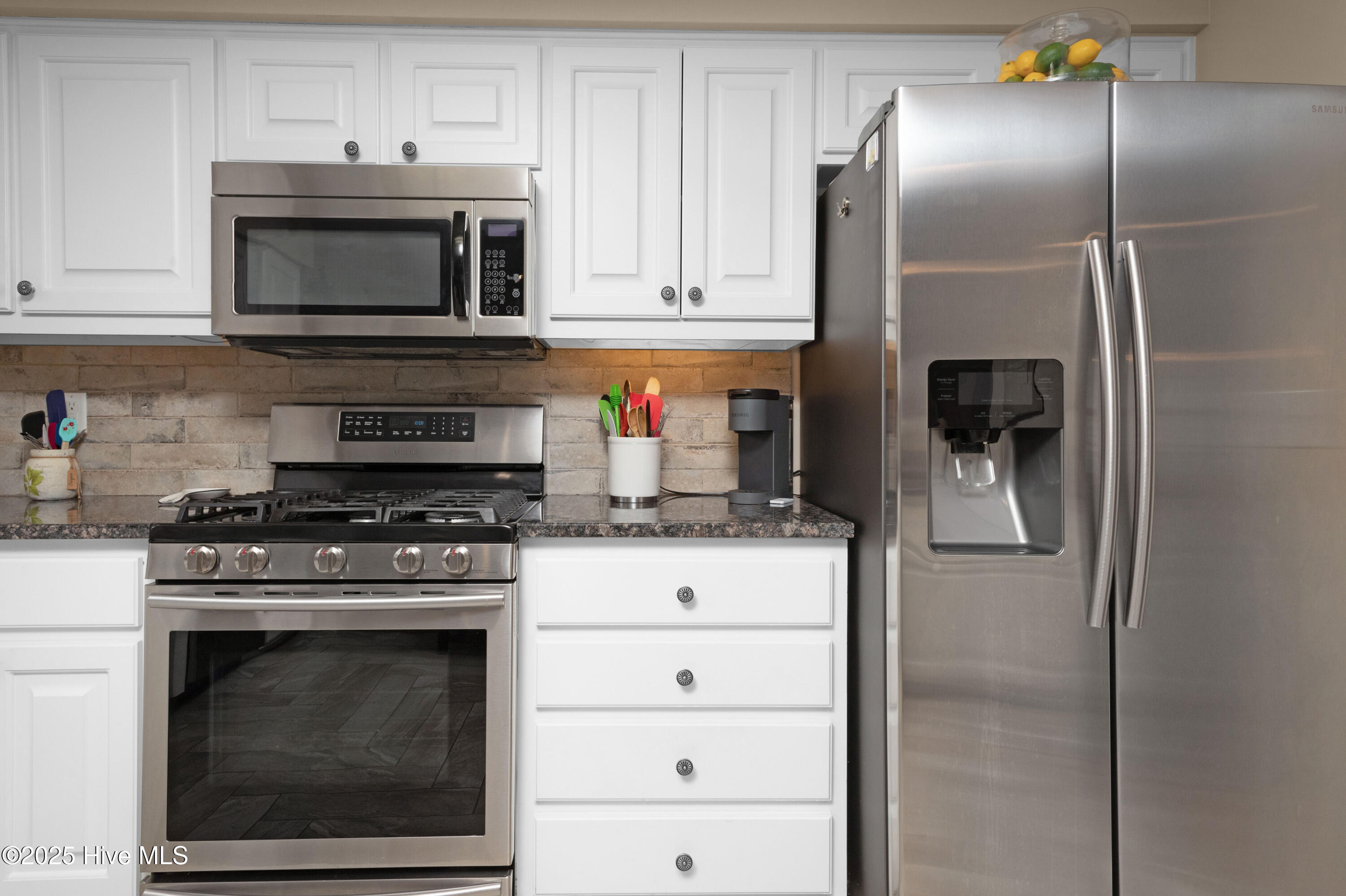 219 Mellen Road New Bern, NC 28562 - Photo 9 of 25 Kitchen