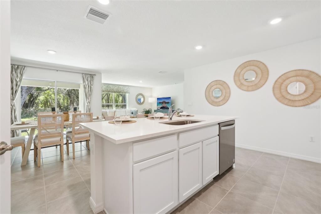 15856 Southeast 101st Ct Road Summerfield, FL 34491 - Photo 3 of 28 Gallery Image 3