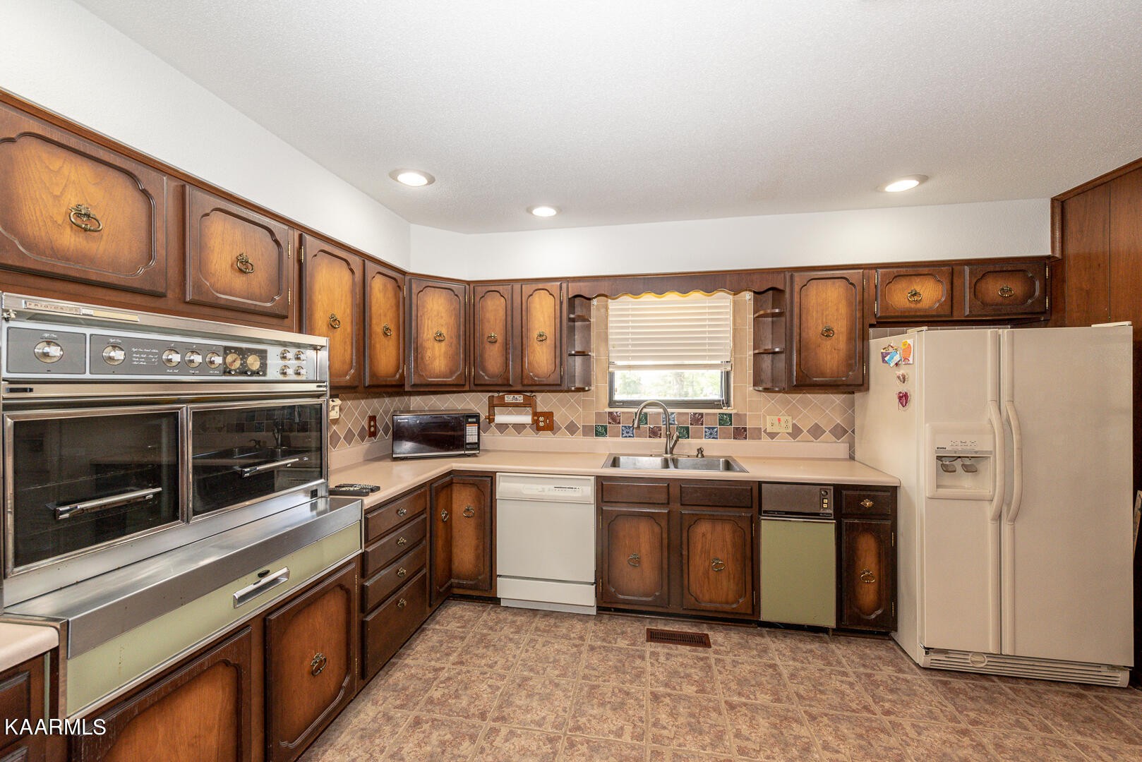 1043 Topside Road Louisville, TN 37777 - Photo 13 of 49 Gallery Image 13