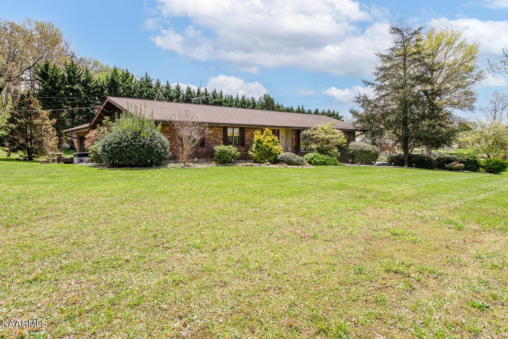 1043 Topside Road Louisville, TN 37777 - Photo 4 of 49 Gallery Image 4