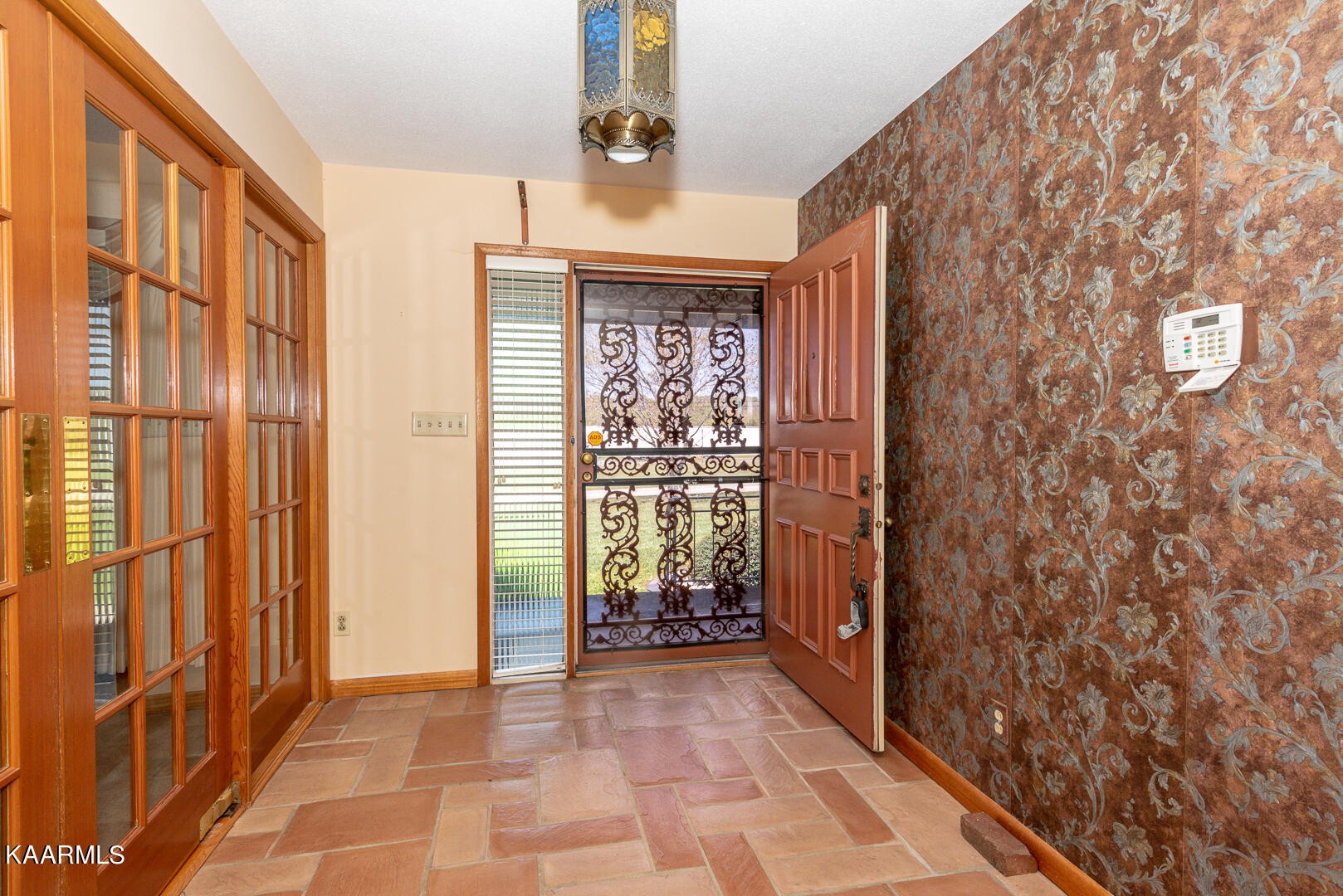 1043 Topside Road Louisville, TN 37777 - Photo 7 of 49 Gallery Image 7