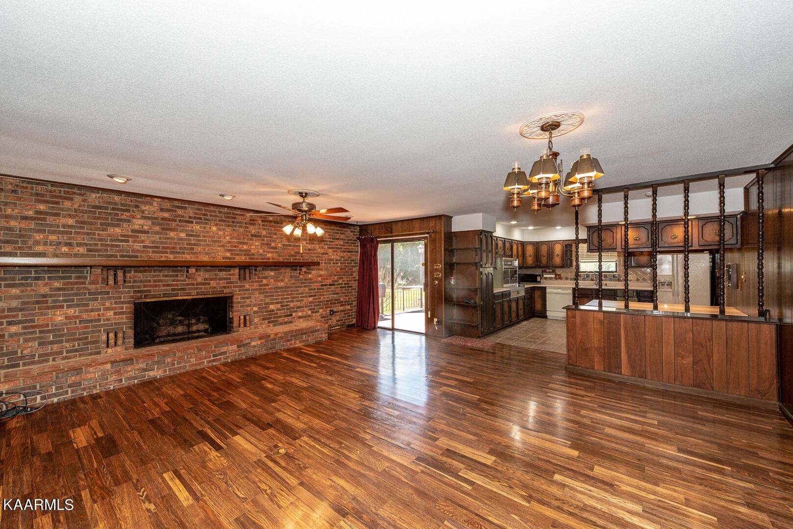 1043 Topside Road Louisville, TN 37777 - Photo 8 of 49 Gallery Image 8