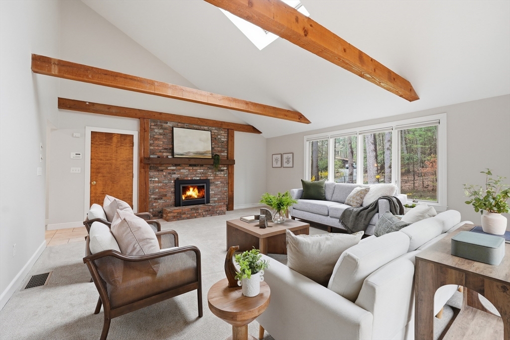 273 Belknap Road Framingham, MA 01701 - Photo 2 of 40