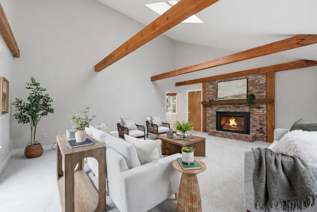 273 Belknap Road Framingham, MA 01701 - Photo 5 of 40