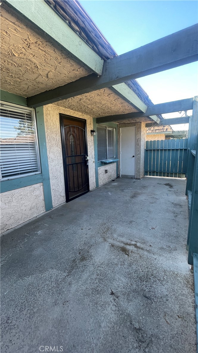 2560 Gonzaga Lane Riverside, CA 92507 - Photo 38 of 52 a view of a house with a garage