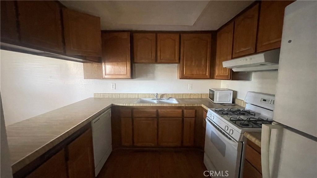 2560 Gonzaga Lane Riverside, CA 92507 - Photo 8 of 52