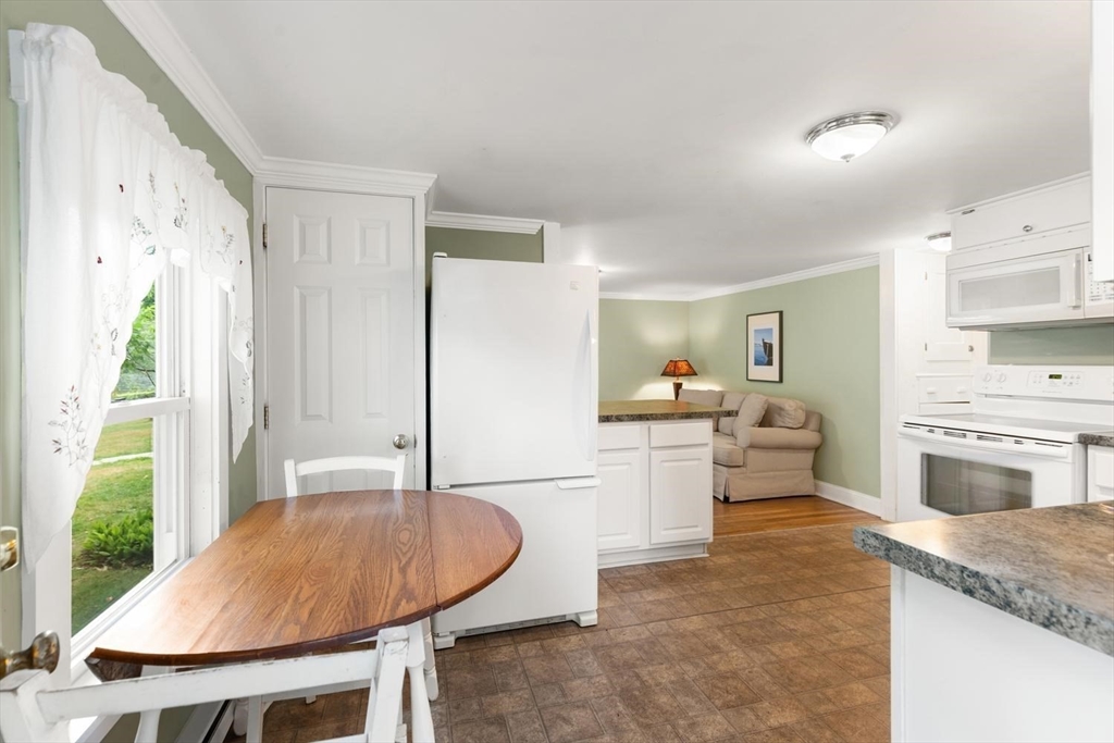 2 Haskell Street, Unit 2A Gloucester, MA 01930 - Photo 3 of 26