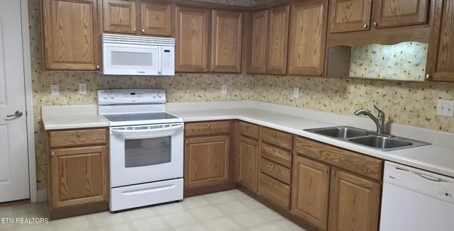 $319,000 | 229 River Garden Court, Sevierville, TN 37862