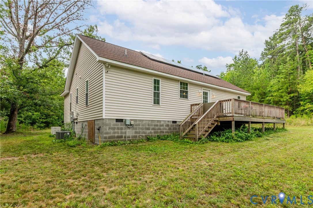 24580 St James Road Jetersville, VA 23083 - Photo 20 of 25 Exterior featuring horizontal vinyl siding, a brow