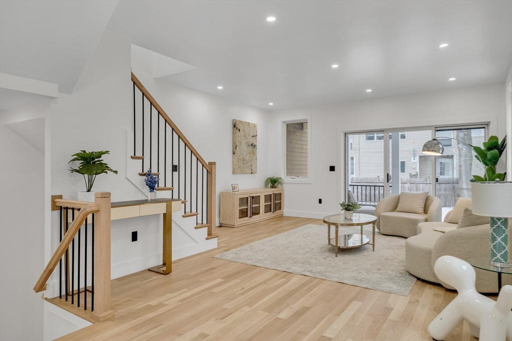 19 Keith Street, Unit 2 Watertown, MA 02472 - Photo 11 of 34