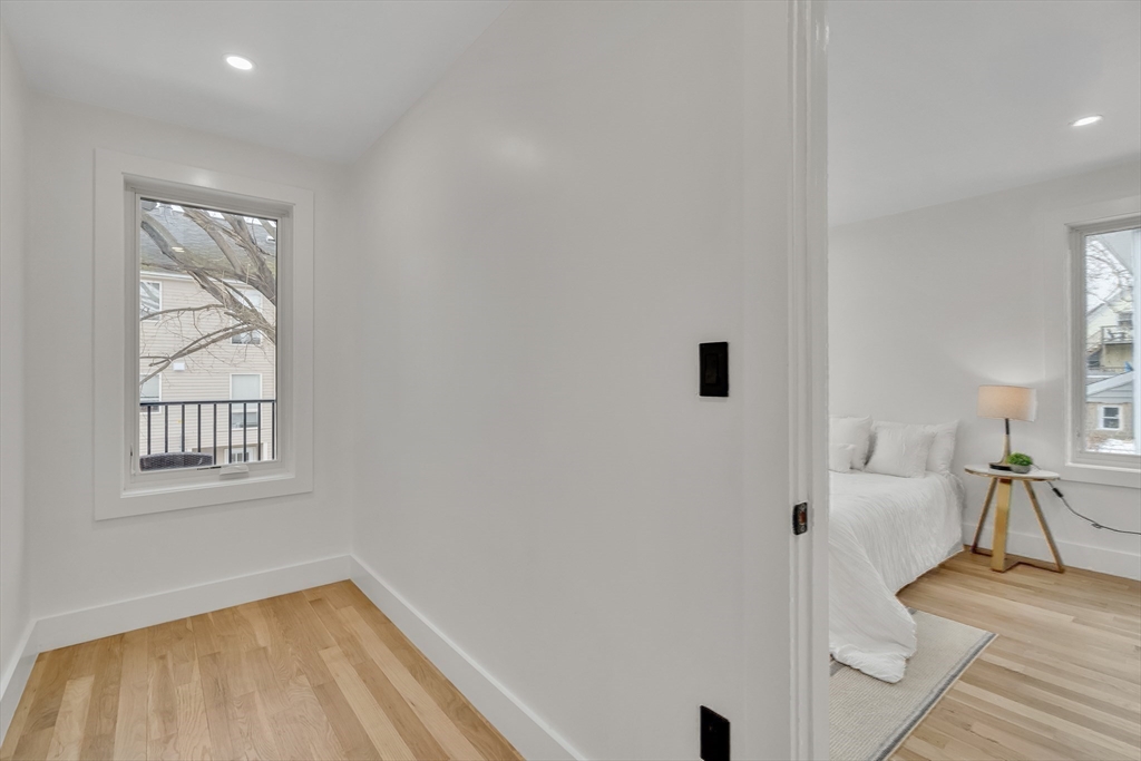 19 Keith Street, Unit 2 Watertown, MA 02472 - Photo 20 of 34