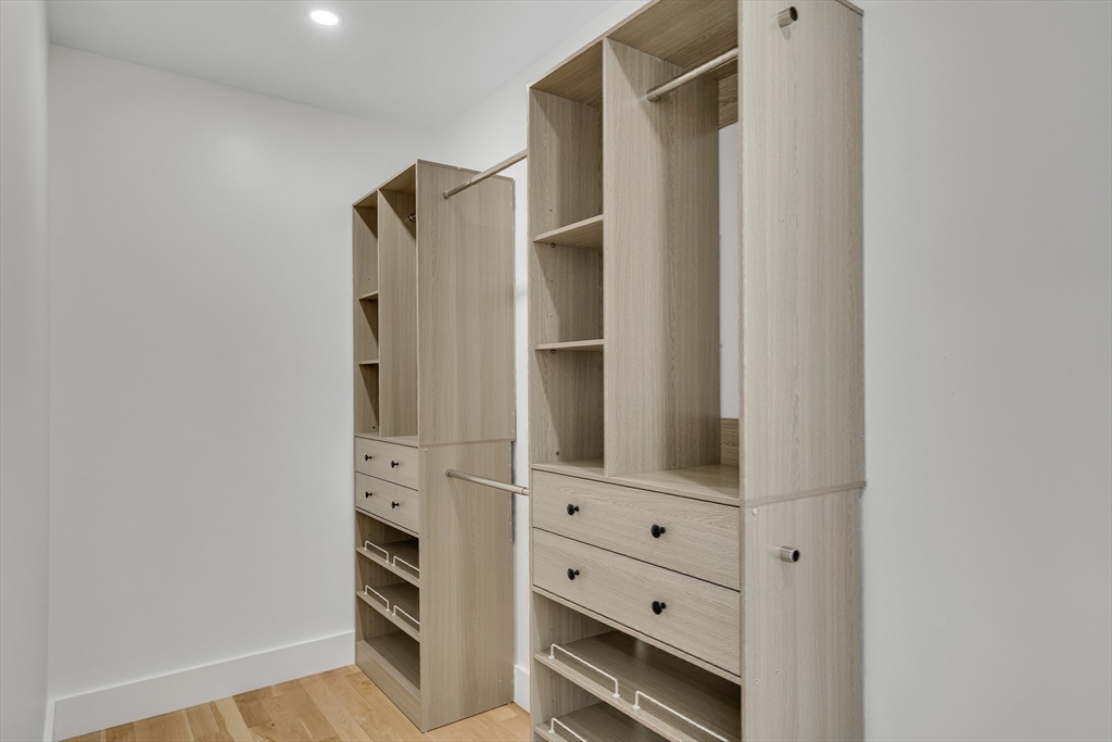 19 Keith Street, Unit 2 Watertown, MA 02472 - Photo 25 of 34