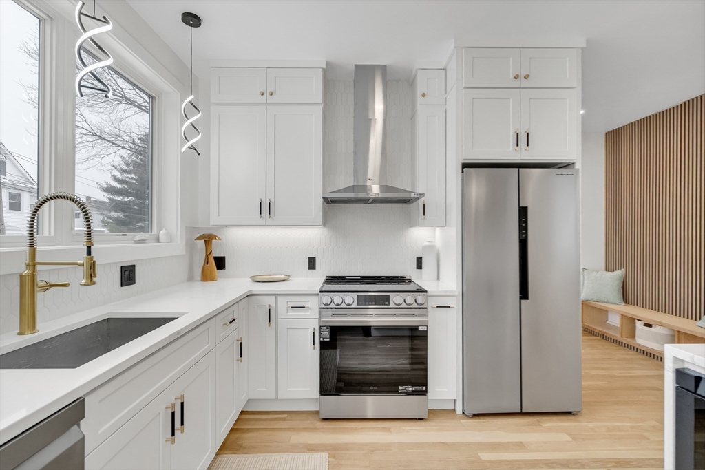 19 Keith Street, Unit 2 Watertown, MA 02472 - Photo 6 of 34