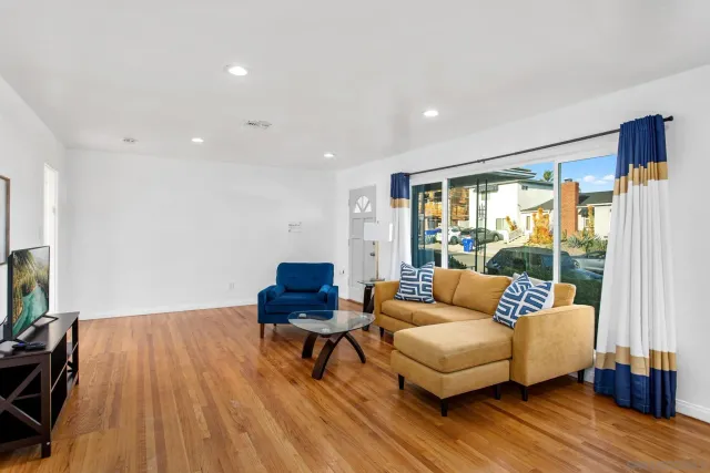 $1,250,000 | 4920 Rockford Drive, San Diego, CA 92115