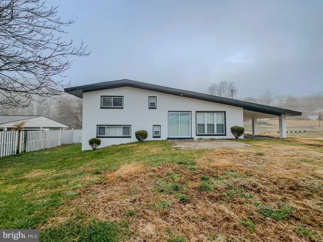 $429,000 | 6005 Middleton Lane, Temple Hills, MD 20748